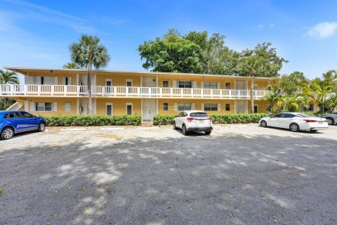 Condo in Deerfield Beach, Florida, 2 bedrooms  № 2190663