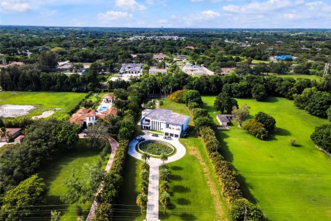 House in Southwest Ranches, Florida 6 bedrooms, 751.39 sq.m. № 1809098 - photo 9
