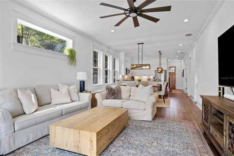 Villa ou maison à vendre à Tampa, Floride: 4 chambres, 234.86 m2 № 1904065 - photo 16