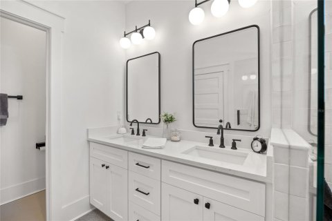 Villa ou maison à vendre à Tampa, Floride: 4 chambres, 234.86 m2 № 1904065 - photo 20