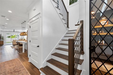 Villa ou maison à vendre à Tampa, Floride: 4 chambres, 234.86 m2 № 1904065 - photo 4
