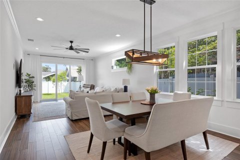 Villa ou maison à vendre à Tampa, Floride: 4 chambres, 234.86 m2 № 1904065 - photo 13