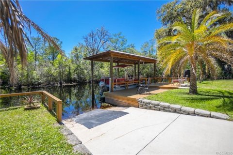 House in Floral City, Florida 2 bedrooms, 83.05 sq.m. № 1597318 - photo 28