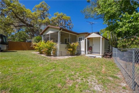 House in Floral City, Florida 2 bedrooms, 83.05 sq.m. № 1597318 - photo 5