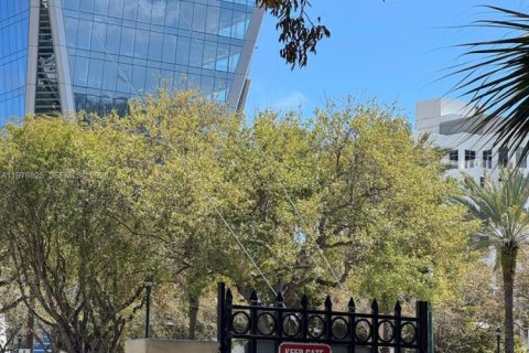 Condo in Aventura, Florida, 1 bedroom  № 2043270 - photo 5