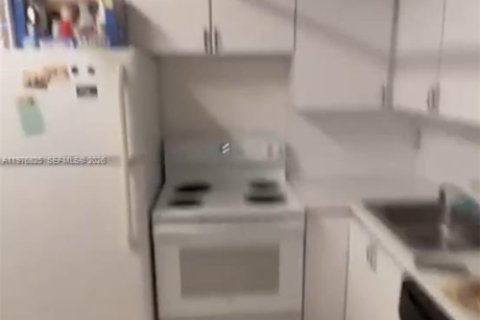 Condo in Aventura, Florida, 1 bedroom  № 2043270 - photo 7