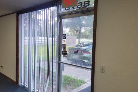 Снять в аренду коммерческую недвижимость в Белвью, Флорида 88.26м2, № 2225177 - фото 2