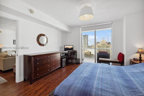 Condo in Miami, Florida, 2 bedrooms  № 2038225 - photo 20