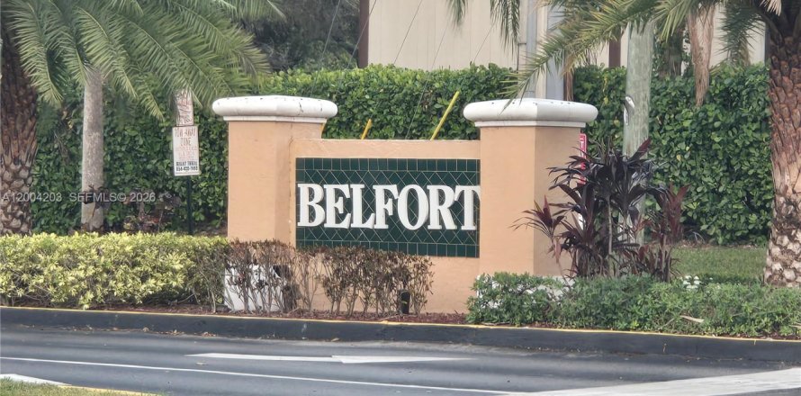 Condo in Tamarac, Florida, 2 bedrooms  № 2068433