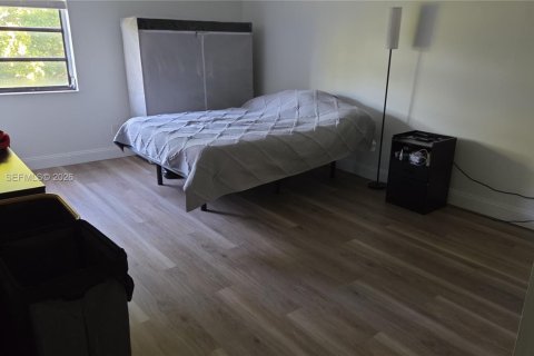 Copropriété à louer à Plantation, Floride: 2 chambres, 120.4 m2 № 2422055 - photo 11
