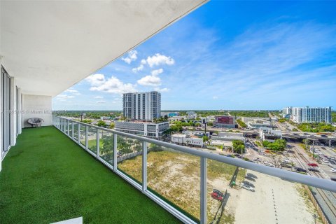 Купить кондоминиум в Майами, Флорида 3 спальни, 146.51м2, № 1959545 - фото 15