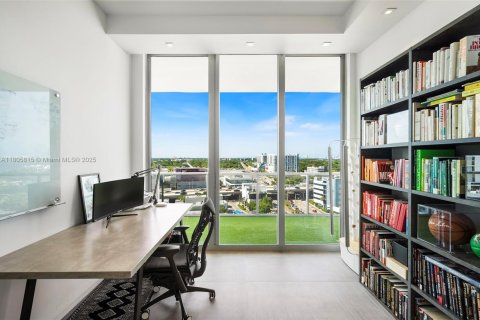 Купить кондоминиум в Майами, Флорида 3 спальни, 146.51м2, № 1959545 - фото 6