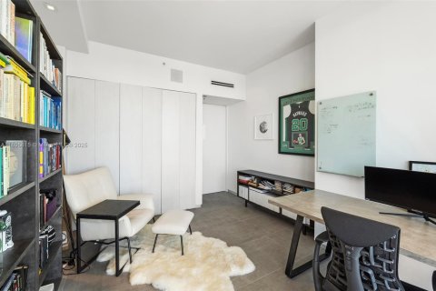 Купить кондоминиум в Майами, Флорида 3 спальни, 146.51м2, № 1959545 - фото 26