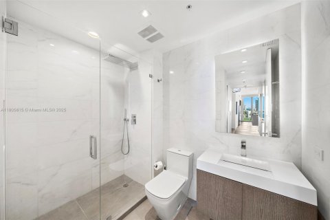 Купить кондоминиум в Майами, Флорида 3 спальни, 146.51м2, № 1959545 - фото 7