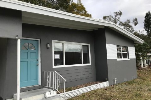 House in Saint Petersburg, Florida 2 bedrooms, 104.52 sq.m. № 1789142 - photo 2
