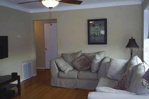 House in Saint Petersburg, Florida 2 bedrooms, 104.52 sq.m. № 1789142 - photo 6