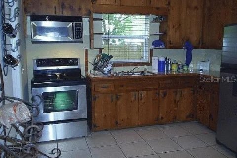 House in Saint Petersburg, Florida 2 bedrooms, 104.52 sq.m. № 1789142 - photo 3