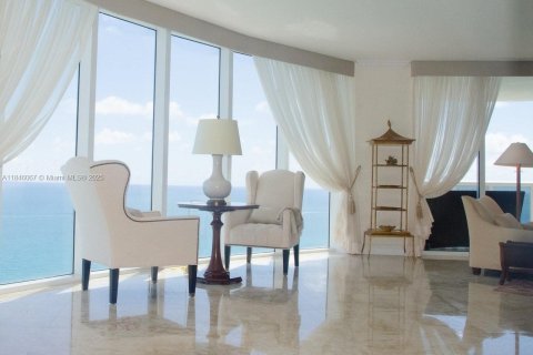 Condo in Sunny Isles Beach, Florida, 3 bedrooms  № 1842608 - photo 6