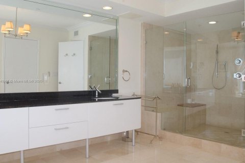 Condo in Sunny Isles Beach, Florida, 3 bedrooms  № 1842608 - photo 28