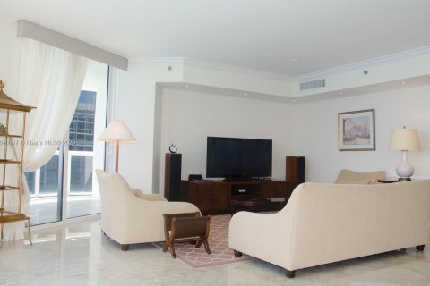 Condo in Sunny Isles Beach, Florida, 3 bedrooms  № 1842608 - photo 8