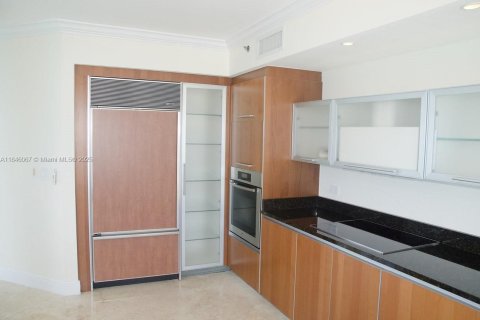 Condo in Sunny Isles Beach, Florida, 3 bedrooms  № 1842608 - photo 13