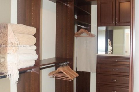 Condo in Sunny Isles Beach, Florida, 3 bedrooms  № 1842608 - photo 20