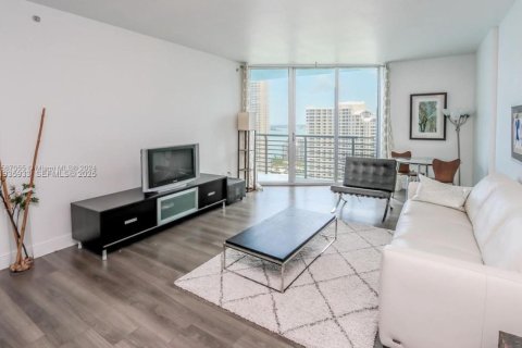 Condo in Miami, Florida, 1 bedroom № 1993975 - photo 3
