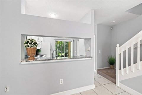 Touwnhouse à vendre à Wesley Chapel, Floride: 2 chambres, 110 m2 № 2225428 - photo 6