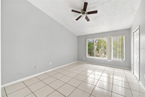 Touwnhouse à vendre à Wesley Chapel, Floride: 2 chambres, 110 m2 № 2225428 - photo 17