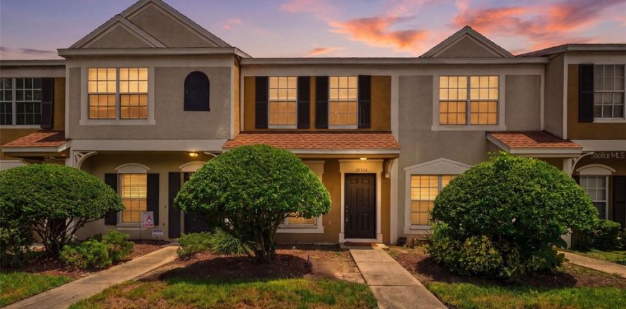 Touwnhouse à Wesley Chapel, Floride 2 chambres, 110 m2 № 2225428