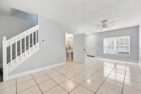 Touwnhouse à vendre à Wesley Chapel, Floride: 2 chambres, 110 m2 № 2225428 - photo 8