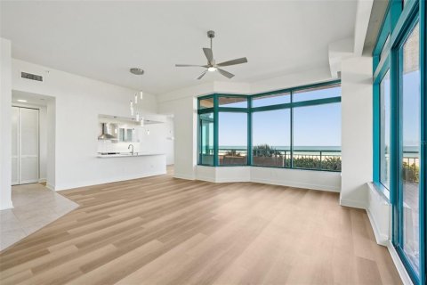 Condo in Clearwater, Florida, 3 bedrooms  № 2218951 - photo 3