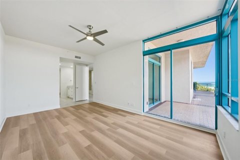 Condo in Clearwater, Florida, 3 bedrooms  № 2218951 - photo 14