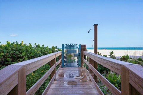 Condo in Clearwater, Florida, 3 bedrooms  № 2218951 - photo 29