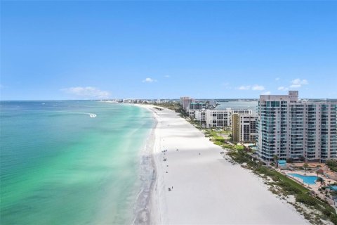 Condo in Clearwater, Florida, 3 bedrooms  № 2218951 - photo 25