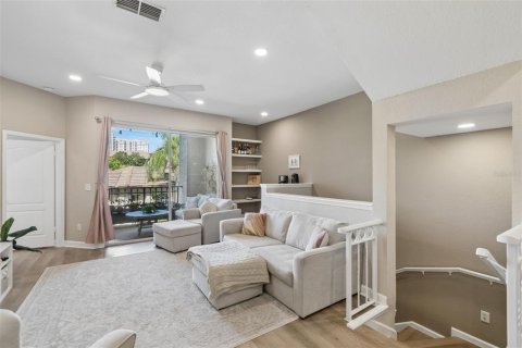 Condo in Tampa, Florida, 3 bedrooms № 2201326 - photo 5