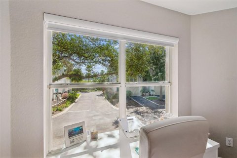 Condo in Tampa, Florida, 3 bedrooms № 2201326 - photo 23