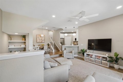 Condo in Tampa, Florida, 3 bedrooms № 2201326 - photo 18