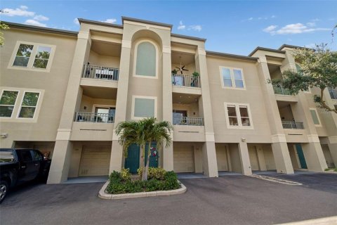 Condo in Tampa, Florida, 3 bedrooms № 2201326