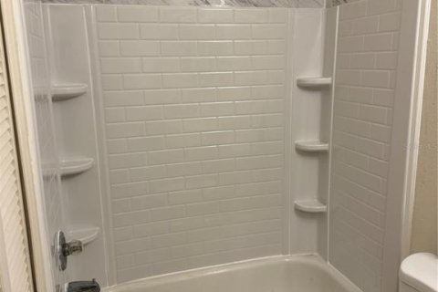 Condo in Orlando, Florida, 2 bedrooms  № 2238992 - photo 28