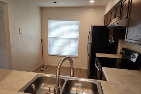 Condo in Orlando, Florida, 2 bedrooms  № 2238992 - photo 21