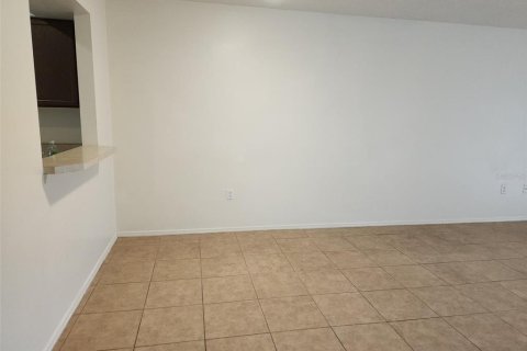 Condo in Orlando, Florida, 2 bedrooms  № 2238992 - photo 4
