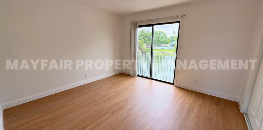 Appartement à Oakland Park, Floride 3 chambres, 3778.34 m2 № 2173981