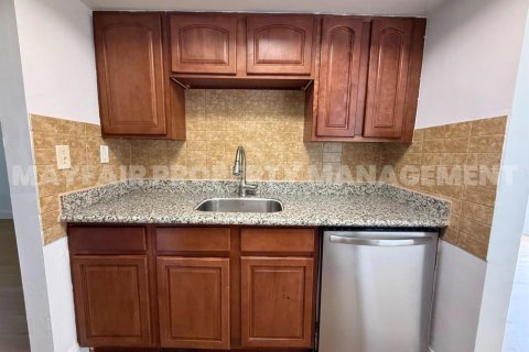 Appartement à louer à Oakland Park, Floride: 3 chambres, 3778.34 m2 № 2173981 - photo 7