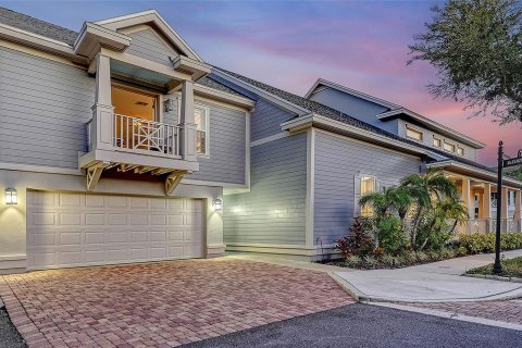 House in Sarasota, Florida 5 bedrooms, 265.05 sq.m. № 2152106 - photo 4