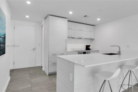 Снять в аренду кондоминиум в Майами, Флорида 2 спальни, 80.64м2, № 2003210 - фото 4