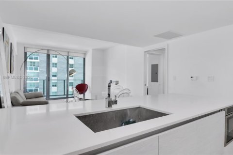 Снять в аренду кондоминиум в Майами, Флорида 2 спальни, 80.64м2, № 2003210 - фото 8