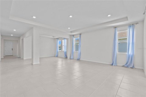 House in Plant City, Florida 4 bedrooms, 259.94 sq.m. № 1556531 - photo 14