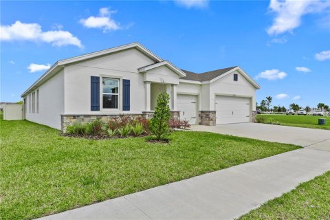 House in Plant City, Florida 4 bedrooms, 259.94 sq.m. № 1556531 - photo 7