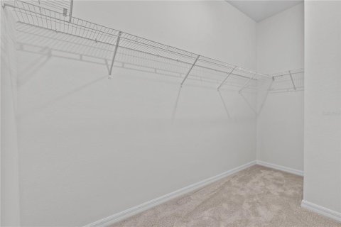 House in Plant City, Florida 4 bedrooms, 259.94 sq.m. № 1556531 - photo 25
